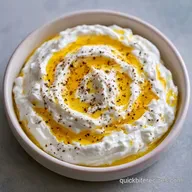 Garlic Yogurt Sauce in 5 Minutes