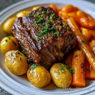 Slow Cooker Beef Roast with Baby Potatoes