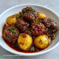 Slow Cooker Meat and Potatoes